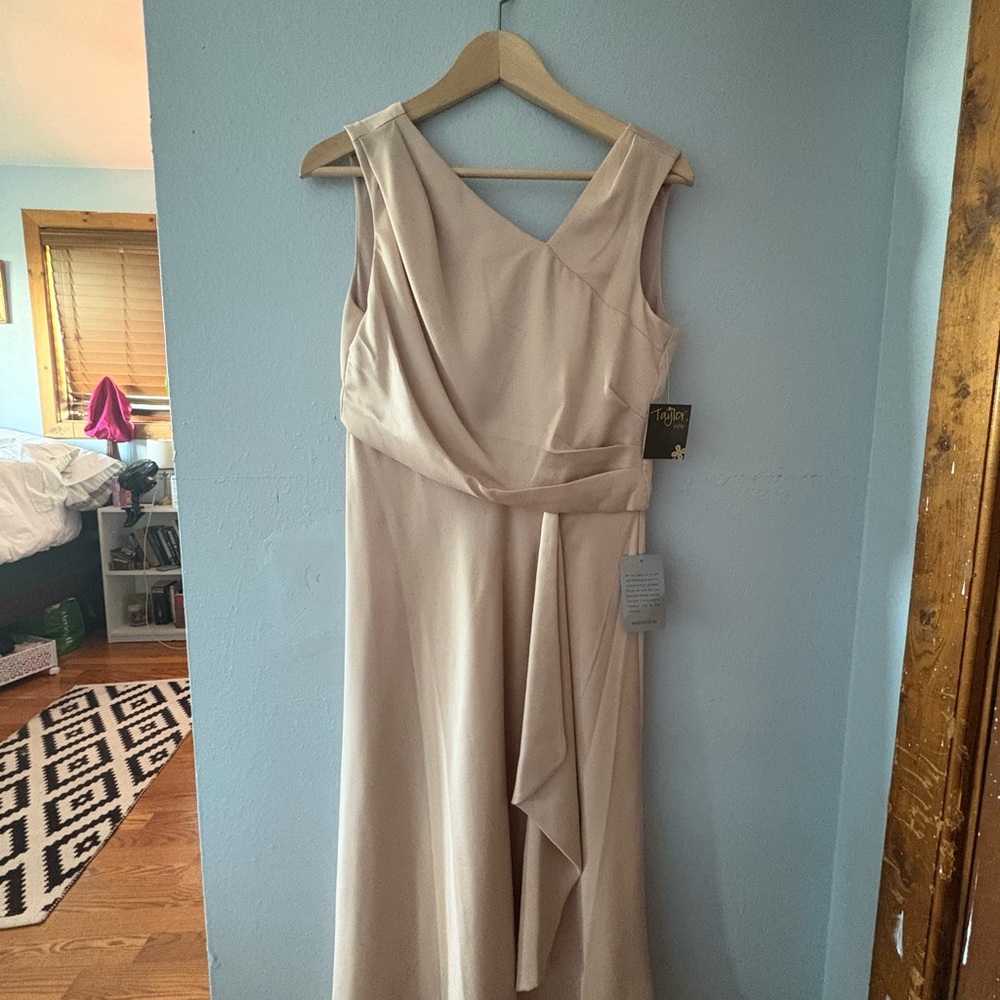 Taylor Dresses oat Asymmetrical Gown Sleeveless V-neck